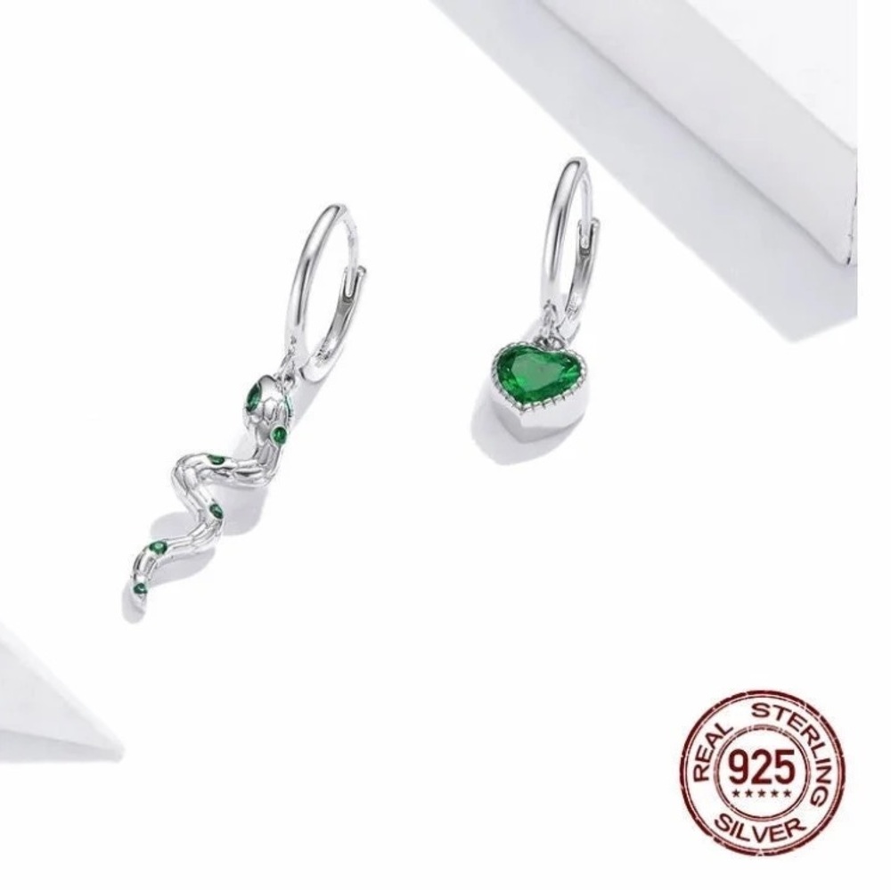 Silver Snake Love Earring Real 925 Sterling Silver Green Heart CZ Hoop Earrings